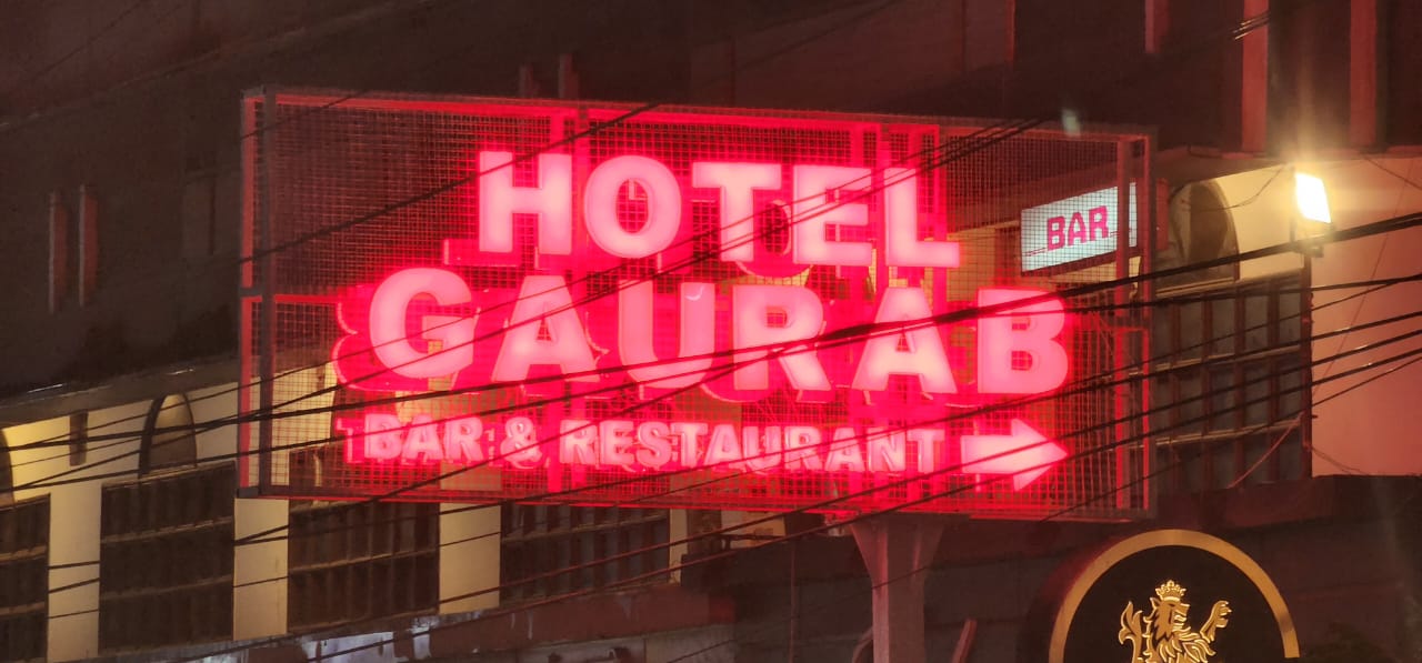 Unipoles & Fancy Signages 